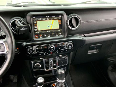 Used 2021 Jeep Wrangler Unlimited Sahara image 7