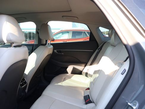 Used 2020 Hyundai Sonata Limited w/ Preferred Accessory Package FWD image 33