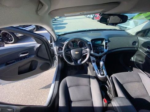 Used 2016 Chevrolet Cruze LT FWD image 26