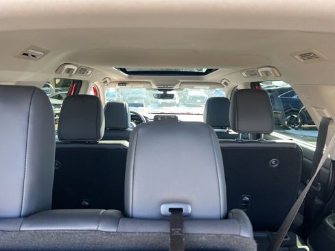 Certified 2024 Nissan Pathfinder Platinum image 13