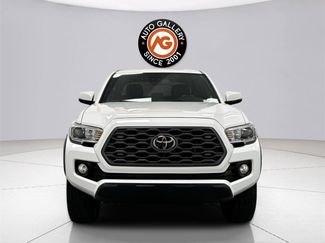 Used 2022 Toyota Tacoma TRD Off-Road video 2