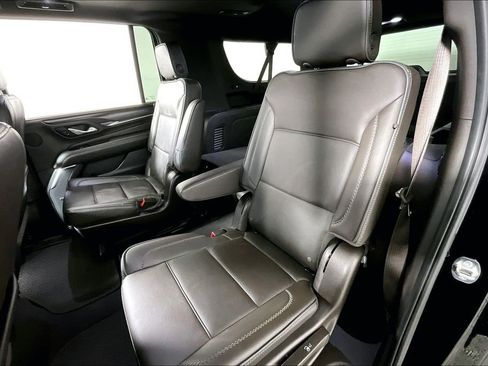 Used 2024 GMC Yukon XL Denali image 25
