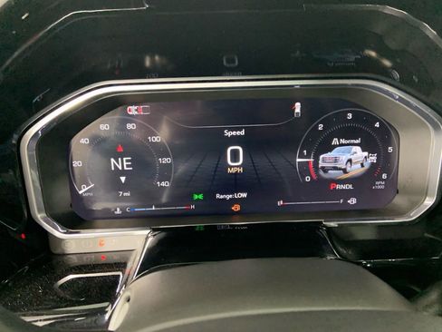 Used 2026 GMC Sierra 1500 Elevation image 35