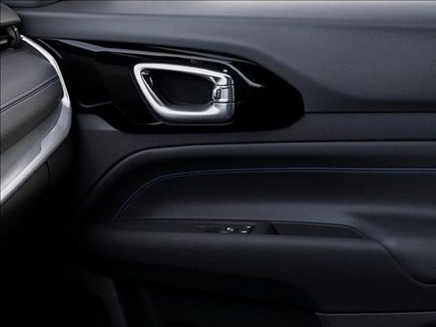 New 2026 Jeep Compass Limited image 25