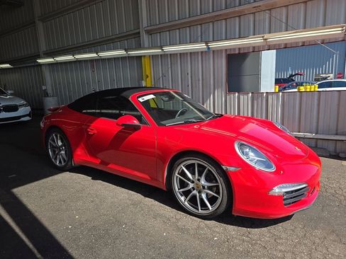 Used 2016 Porsche 911 Carrera RWD image 3