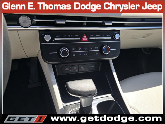 Used 2025 Hyundai Tucson SE FWD image 17