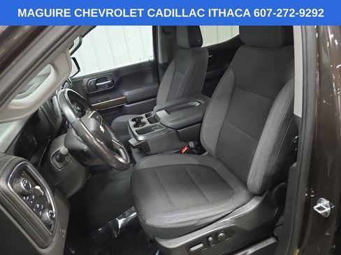Used 2021 Chevrolet Silverado 1500 LT AWD/4WD image 29