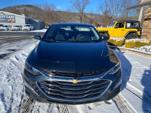 Used 2020 Chevrolet Malibu LS image 3