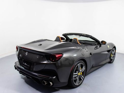 Certified 2019 Ferrari Portofino image 2
