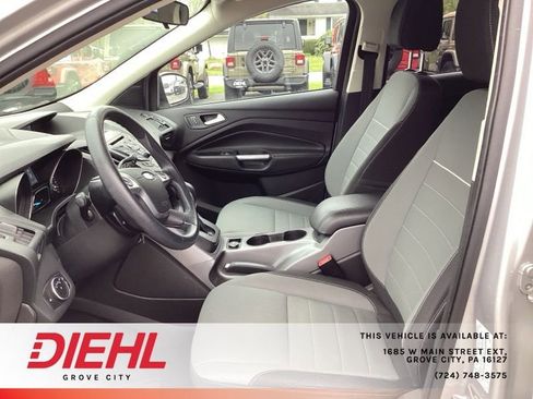 Used 2015 Ford Escape SE AWD/4WD image 16