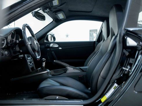 Used 2012 Porsche 911 Turbo image 35