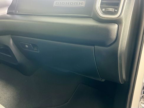 Used 2024 RAM 2500 Big Horn AWD/4WD image 34