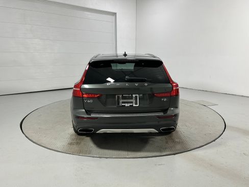 Used 2020 Volvo V60 T5 Cross Country AWD/4WD image 33