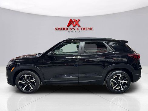 Used 2021 Chevrolet TrailBlazer RS w/ Sun and Liftgate Package FWD image 4