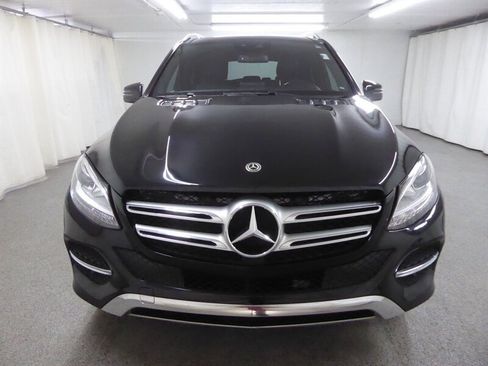 Used 2018 Mercedes-Benz GLE 350 w/ Premium 1 Package image 2