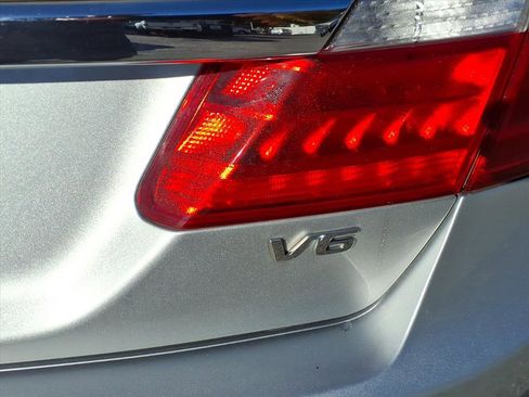 Used 2015 Honda Accord EX-L image 11