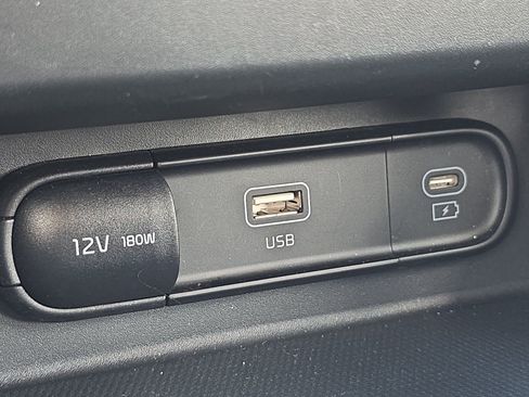 Certified 2026 Kia Seltos EX FWD image 19