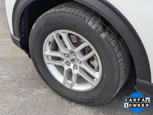 Certified 2025 Ford Explorer Active image 11