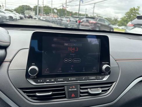 Used 2019 Nissan Altima 2.5 SR w/ SR Premium Package FWD image 34