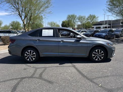 Used 2025 Volkswagen Jetta S FWD image 5
