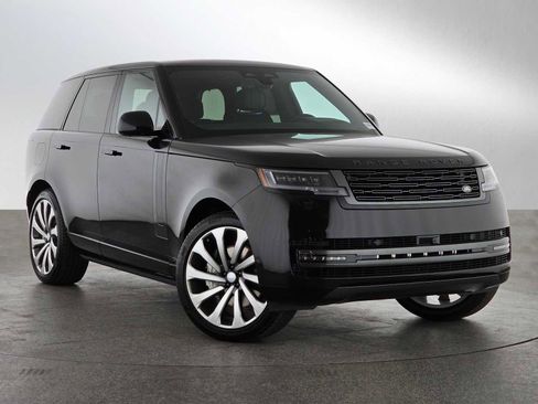 New 2025 Land Rover Range Rover SE image 7