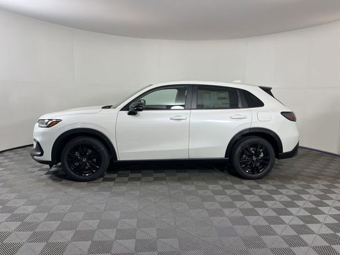 New 2026 Honda HR-V Sport image 2