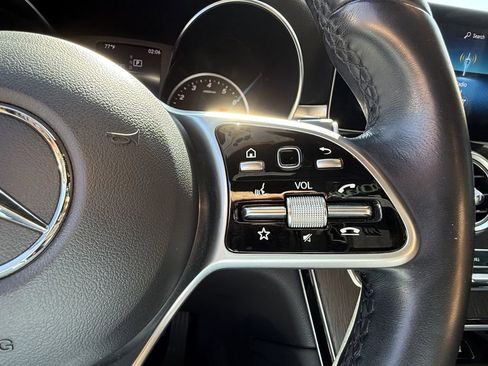 Used 2022 Mercedes-Benz GLC 300 4MATIC image 23