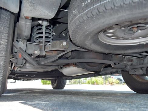 Used 2002 Cadillac Escalade AWD image 13