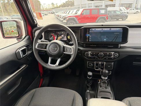 Used 2025 Jeep Wrangler Backcountry image 22