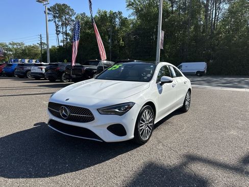 Used 2025 Mercedes-Benz CLA 250 4MATIC image 12