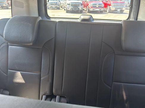Used 2018 Chevrolet Suburban LT AWD/4WD image 23
