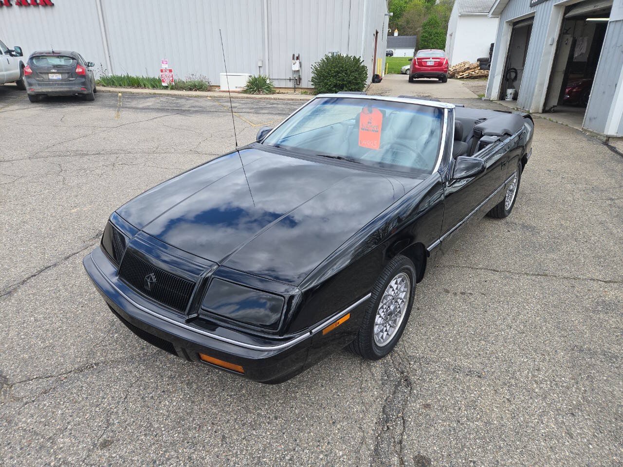 Used 1992 Chrysler LeBaron Convertible FWD image 35