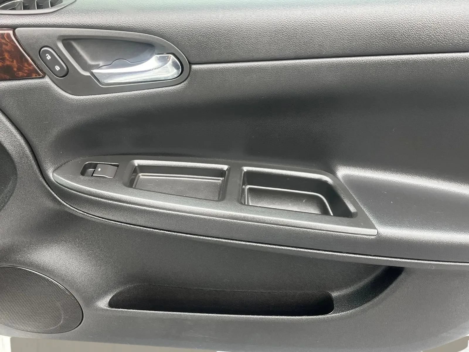 Used 2012 Chevrolet Impala LT FWD image 20