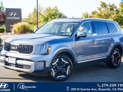 Used 2024 Kia Telluride EX w/ EX Captain's Chair Package