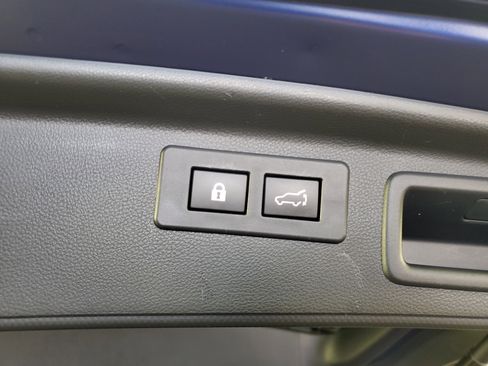 Used 2023 Subaru Forester Sport image 36