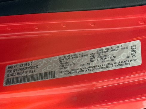 Used 2024 Jeep Wrangler Unlimited Rubicon 4xe AWD/4WD image 12