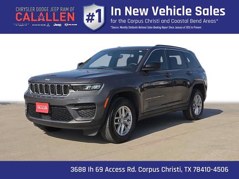 Used 2025 Jeep Grand Cherokee Laredo X RWD image 1