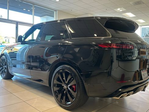 Used 2025 Land Rover Range Rover Sport Autobiography image 6