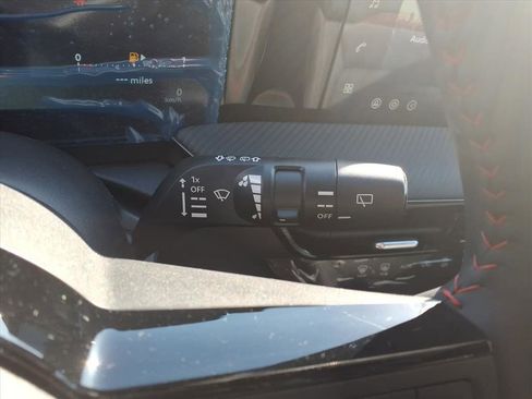 New 2026 Nissan Kicks SR w/ SR Premium Package image 23