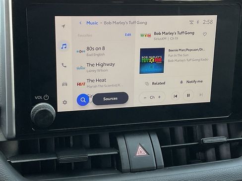 Used 2025 Toyota RAV4 XLE image 27