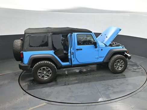 Used 2017 Jeep Wrangler Unlimited Rubicon w/ Connectivity Group image 53