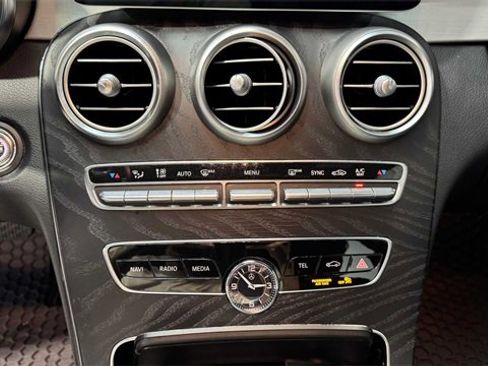 Used 2020 Mercedes-Benz C 300 Sedan image 29