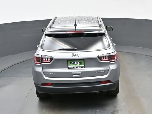 Used 2022 Jeep Compass Limited AWD/4WD image 39