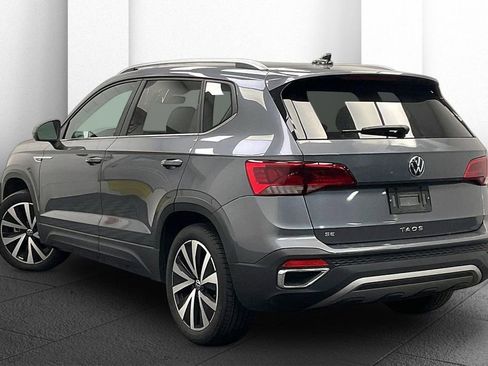 Used 2024 Volkswagen Taos SE image 9