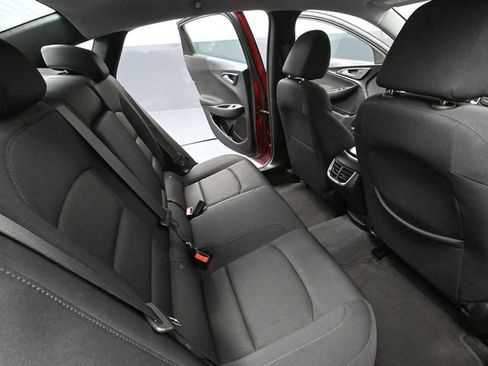 Used 2024 Chevrolet Malibu LT image 41