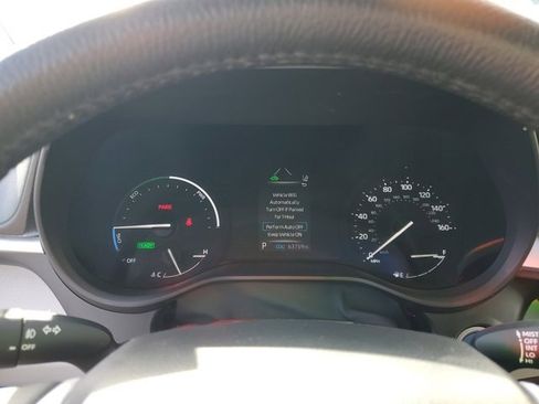 Used 2023 Toyota Sienna XLE image 16