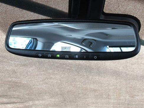 Used 2016 Nissan Maxima Platinum w/ Interior Lighting Package image 36