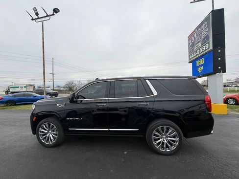 Used 2023 GMC Yukon Denali w/ Denali Reserve Package image 7