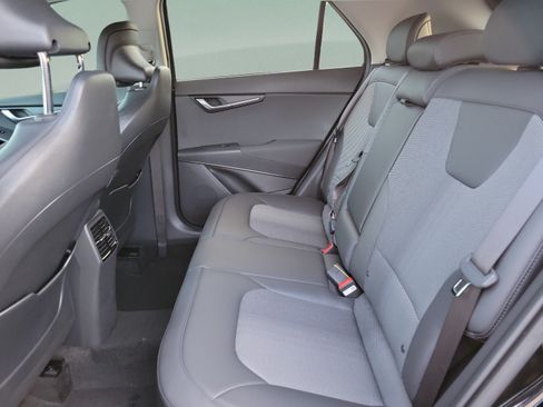 New 2026 Kia Niro EX FWD image 6