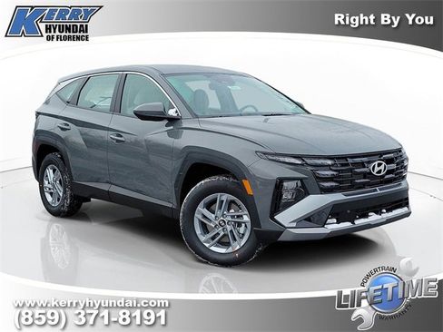 New 2026 Hyundai Tucson SE image 1